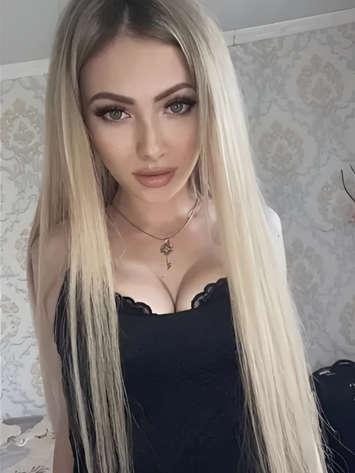 Карина привлекательная девушка из Щелково цена от 10000 руб