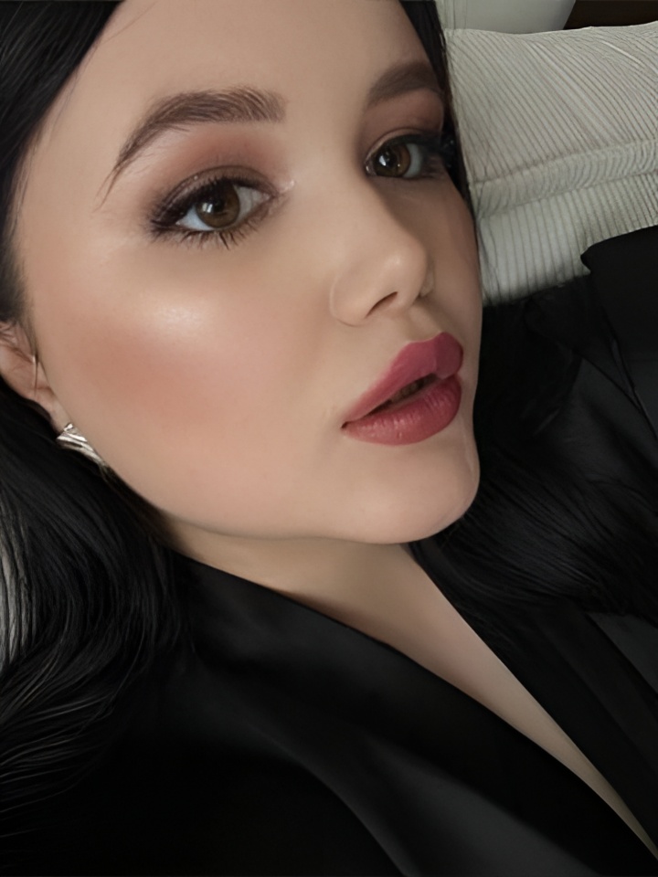 Индивидуалка Венера, доступна для личного знакомства от 2000 руб