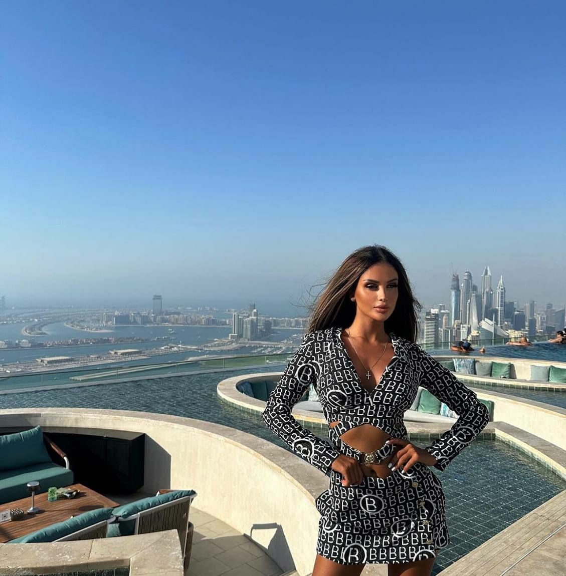 Дина привлекательная девушка из Щелково цена от 3500 руб